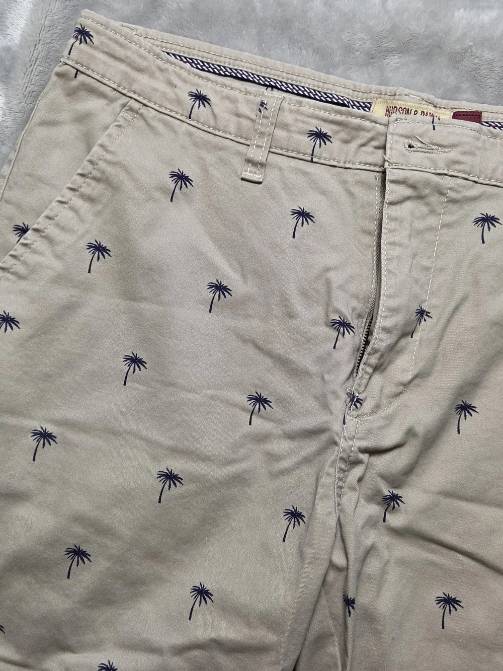 Hudson & Barrow Palm Tree Print Chino Shorts Men’s Size 32 Beige Casual
